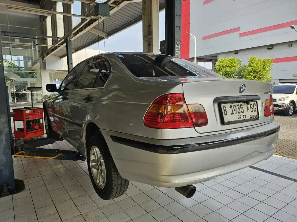 BMW E46 N42 2002