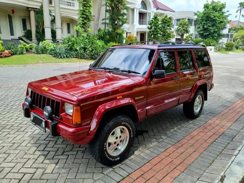Jeep Cherokee XJ 1994 red merah low km cherokee Chief 1993 jeep  1995