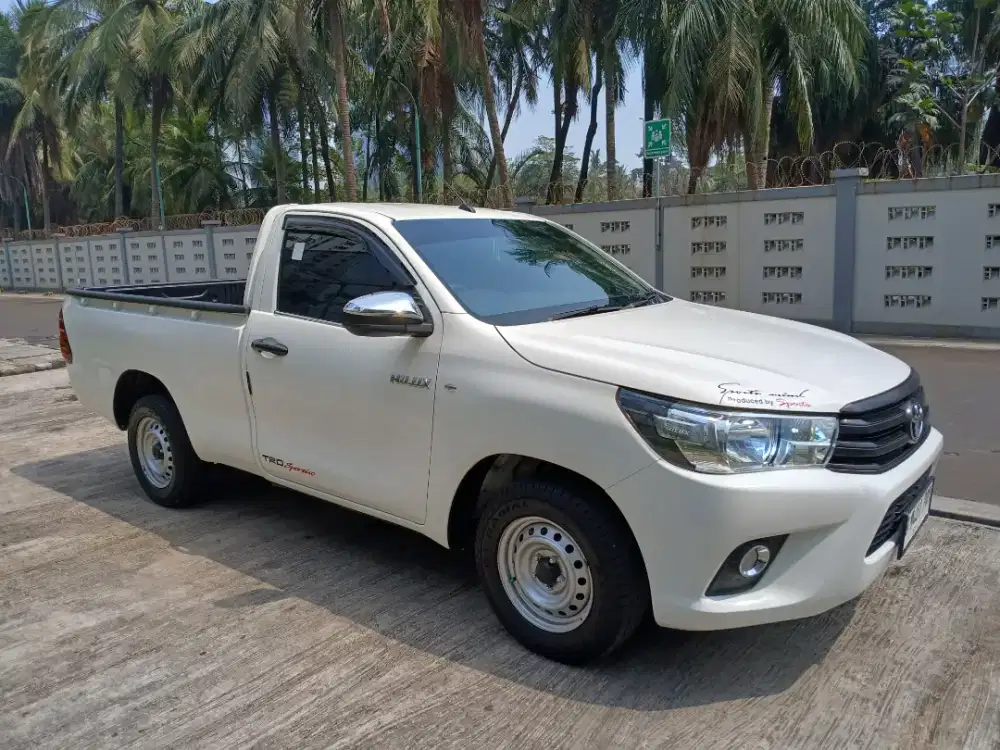 Toyota hilux 2022 single cabin 4x2 tangan 1 mobil terawat ori pick up