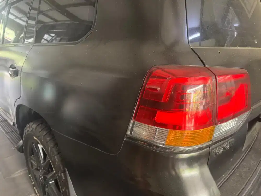 Mobil di jual land cruiser