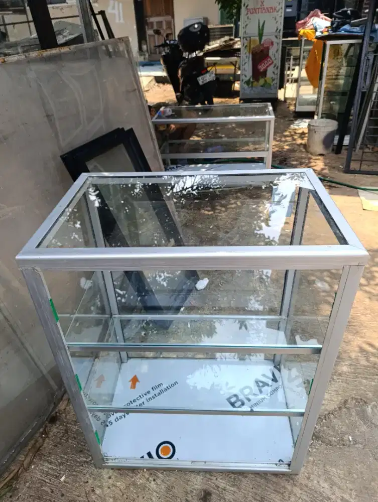 Jual Etalase serbaguna, second, Lok Pamulang barat, Tangsel