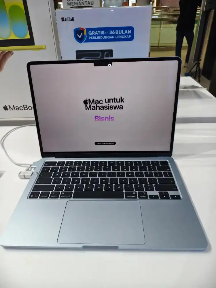 MACBOOK AIR M5 13.6 inc CICILAN MODAL KTP ASLI AJA