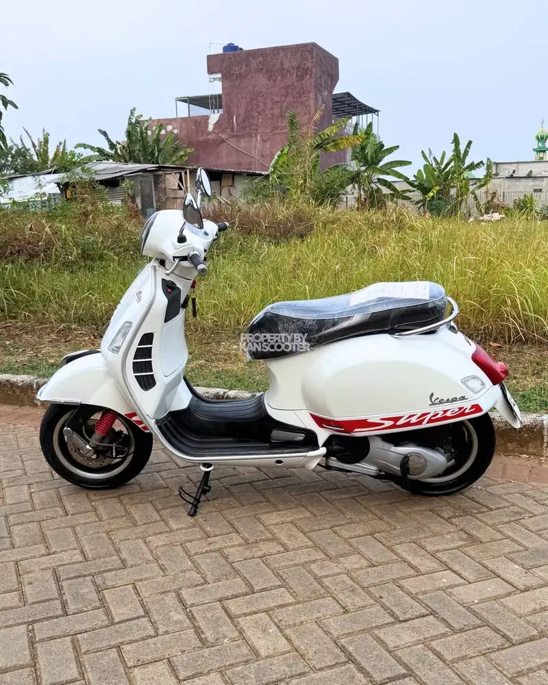 VESPA GTS 150 3V 2015 BERGARANSI