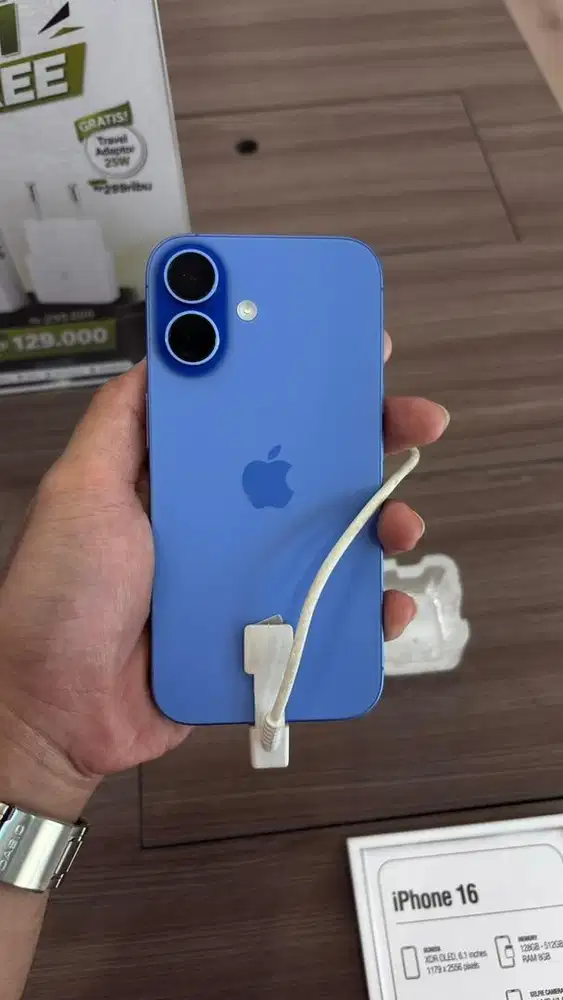 iPhone 16 basic