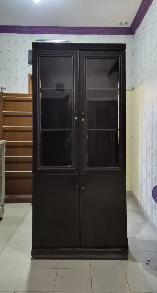 Lemari 2 pintu jati model slim