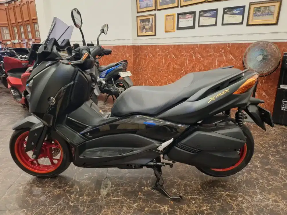 DIJUAL YAMAHA XMAX 250CC 2021 MESIN ABS TCS NORMAL BISA CASH/KREDIT
