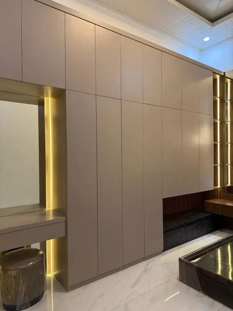 LEMARI CUSTOM SESUAI UKURAN RUANGAN