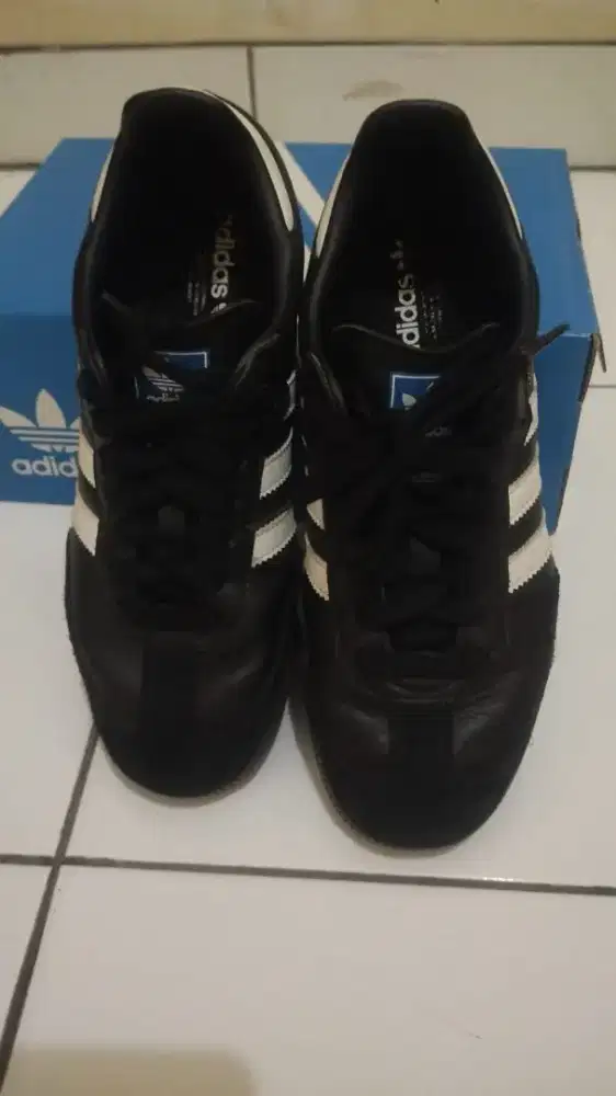 Adidas Samba like new