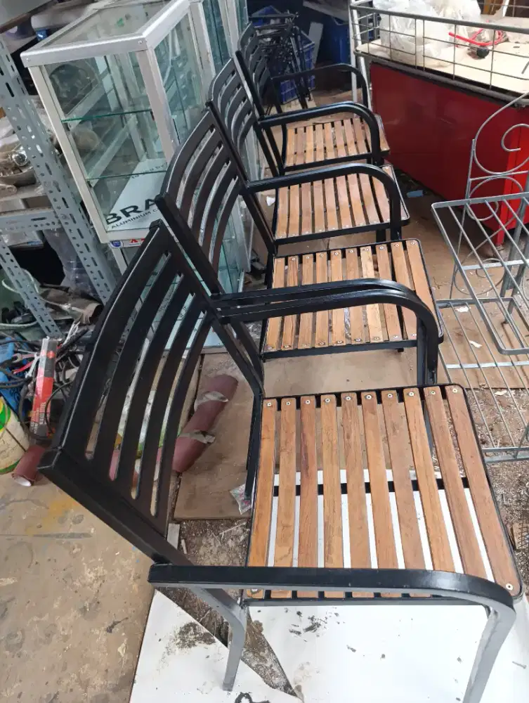 Jual kursi second rangka besi, keren, Lok Pamulang barat, Tangsel