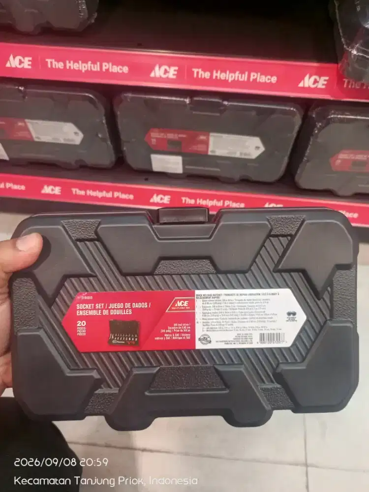 Set kunci socket dan Obeng set