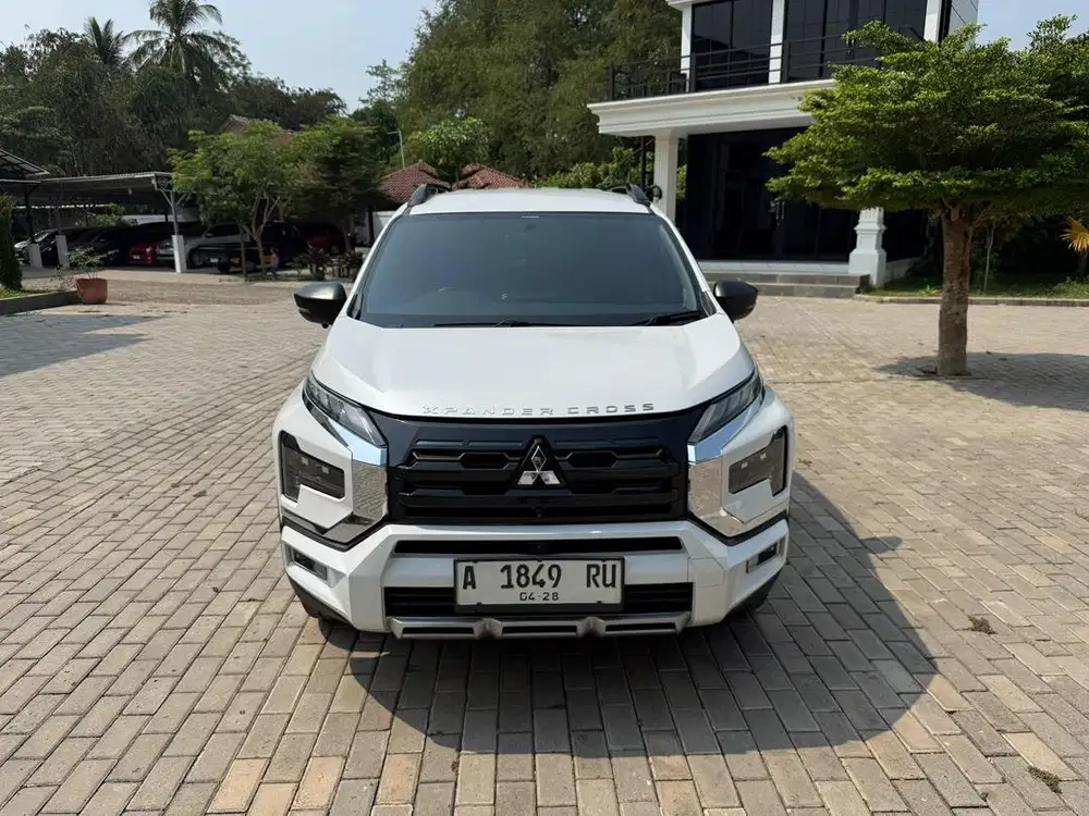 XPANDER CROSS PEMINUM PACKAGE MATIC 2023