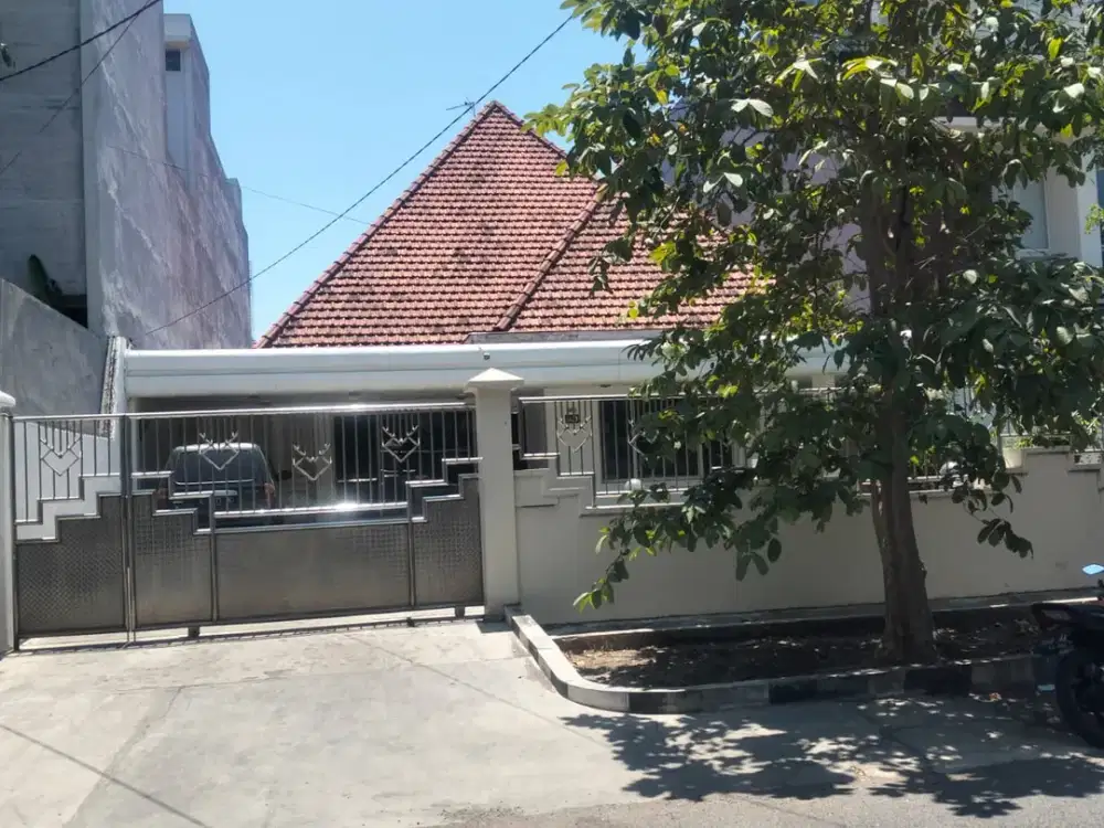 Rmh pusat kota Surabaya