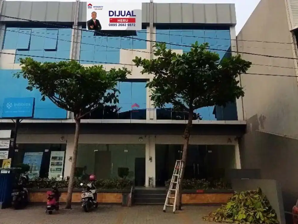 Dijual Ruko Gandeng  3 Lantai di Galuh Mas, Karawang, Siap Pakai, Lokasi Strategis, SHM