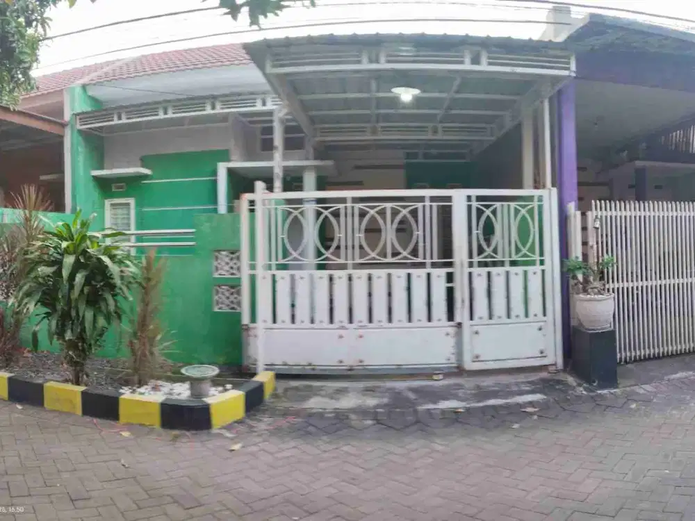 di jual Rumah Mentro Mension sidoarjo