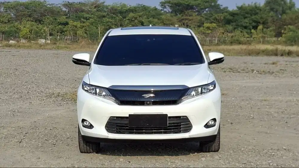 Toyota harrier 2.0 2014