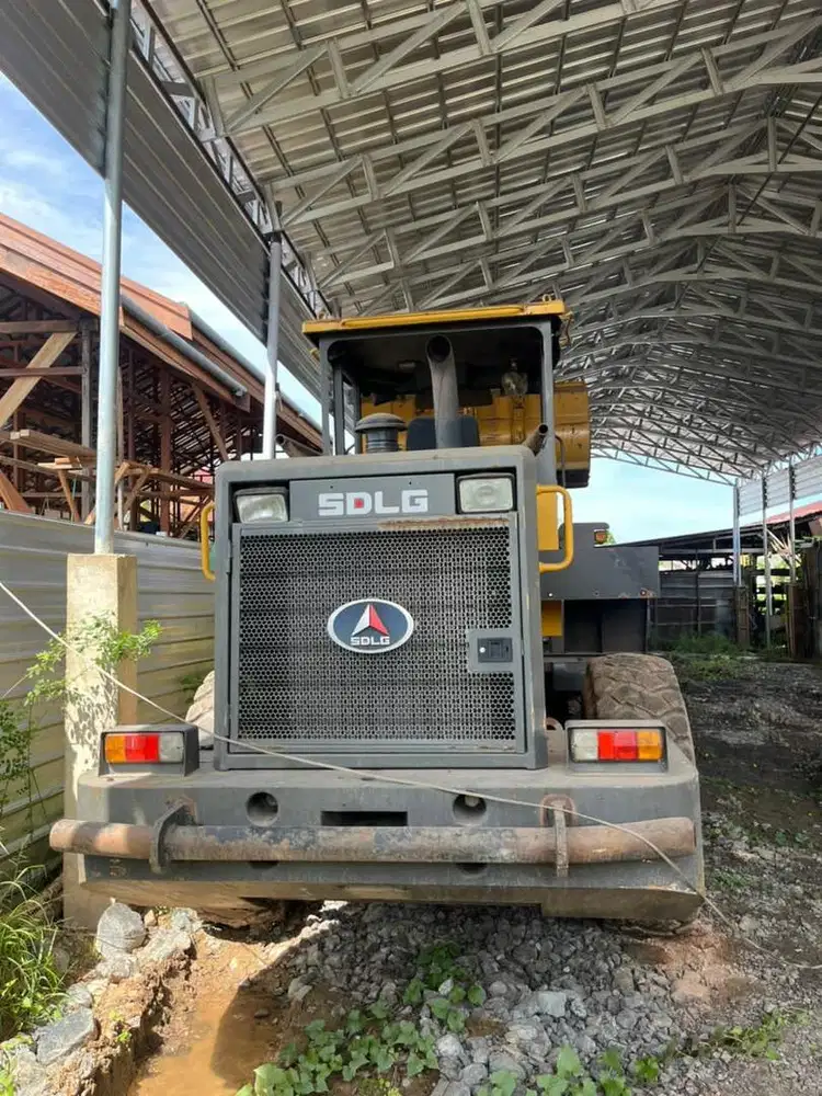 Loader SDLG LG 933 L