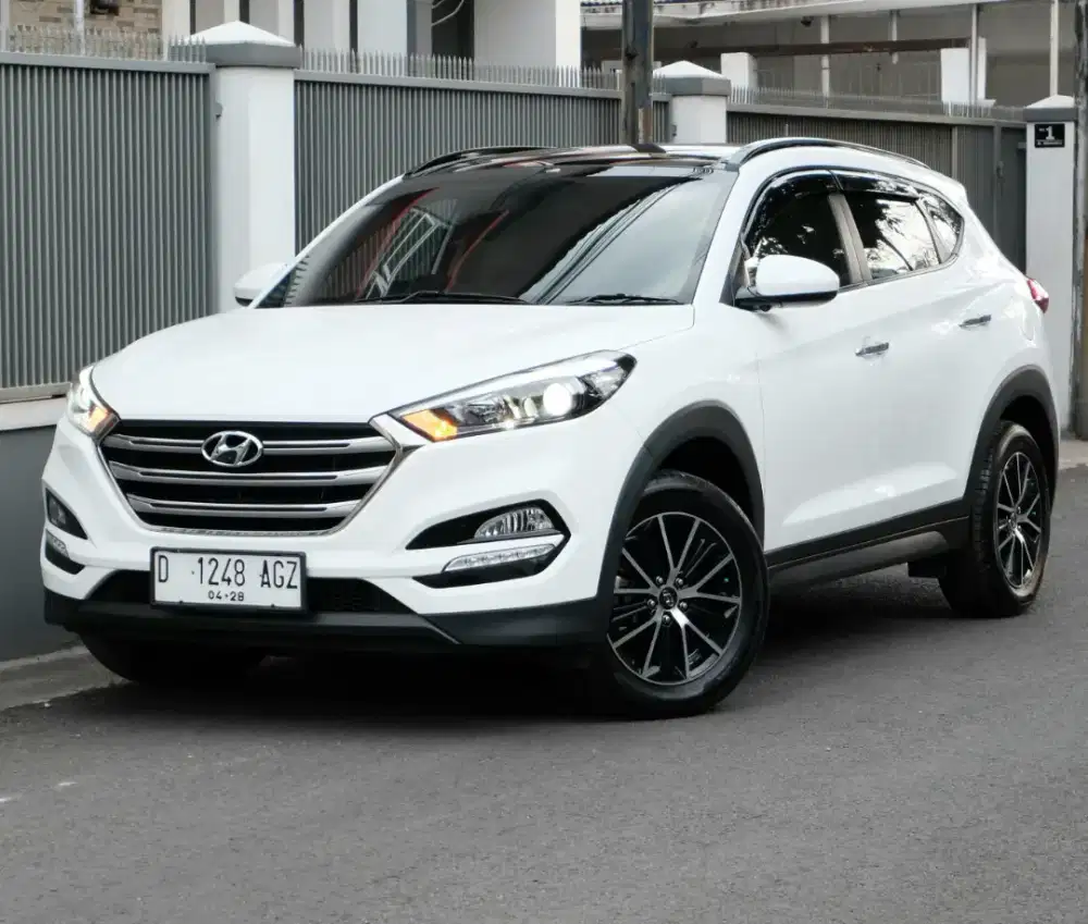 TUCSON NEW XG 2.0 AT 2018 KM 35rb PANORAMIC RECORD HYUNDAI BANDUNG