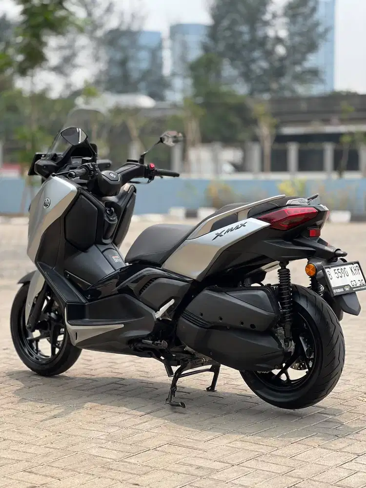 YAMAHA NEW XMAX 250 ABS CONNECTED SILVER 2025 KM LOW PAJAK ON SIAP GAS