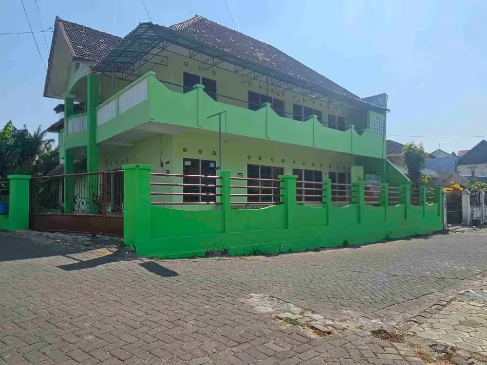 kos murah luas tanah 450 kamar 27 harga tanah bonus bangunan di sigura gura posisi hook bisa dikembangkan jadi kos elite lokasi sabgat dekat kampus UB Brawijaya, UIN, ITN, UM dan lain lain