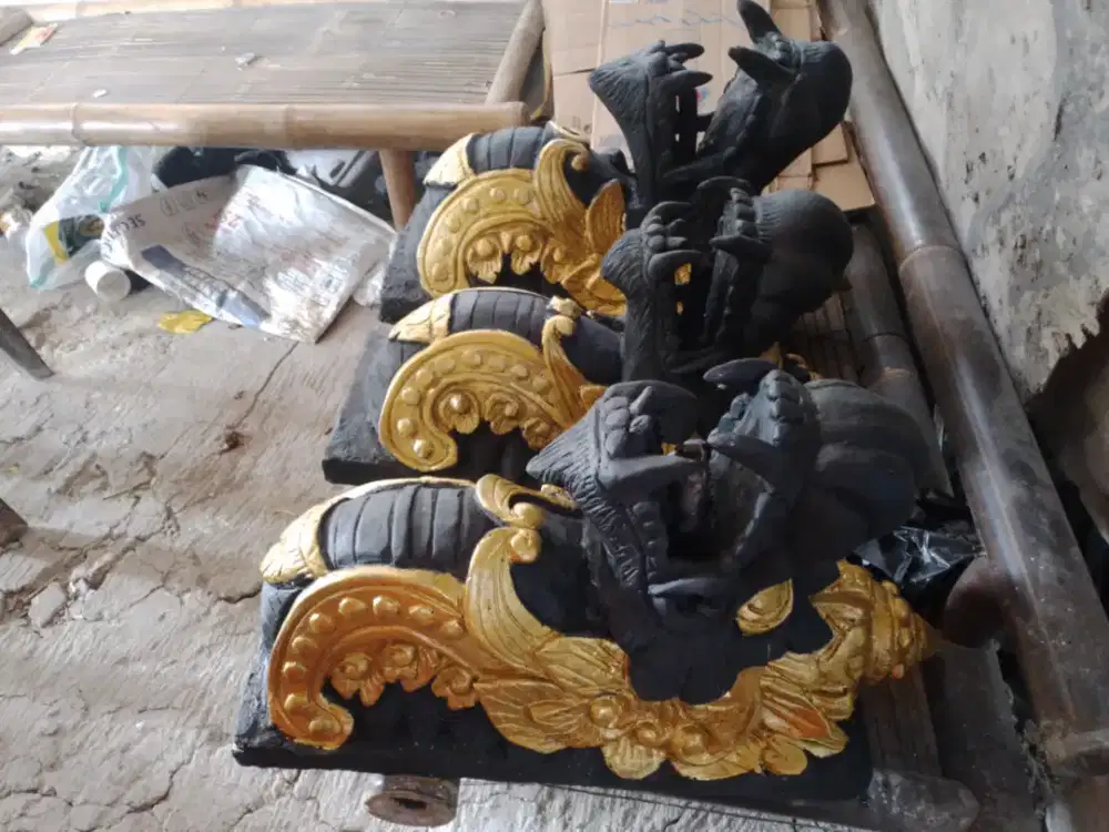 Patung naga dewi gangga