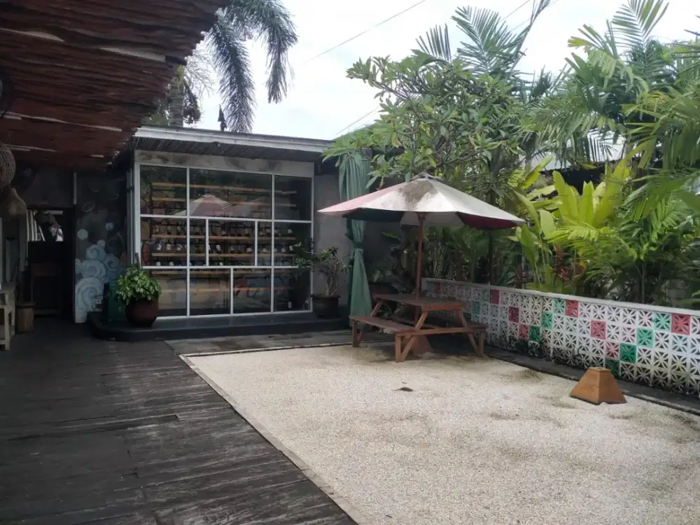 Ex-Restoran Leasehold 16 Th dengan Furniture di Padang Linjong, Canggu