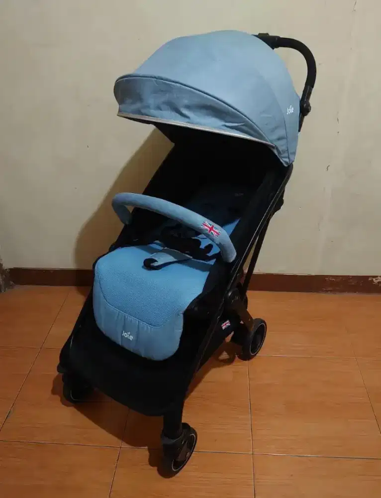 Preloved Stroller Joie Tourist C Nett