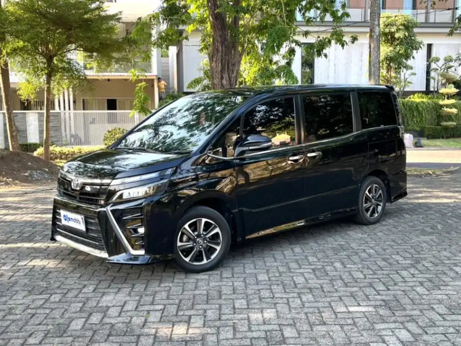 VOXY 2.0 MATIC 2018