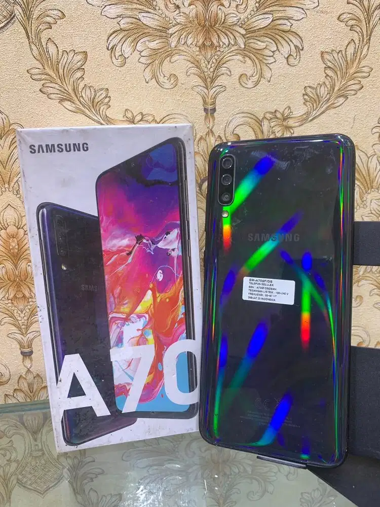 samsung a70 ram 6/128gb mulus