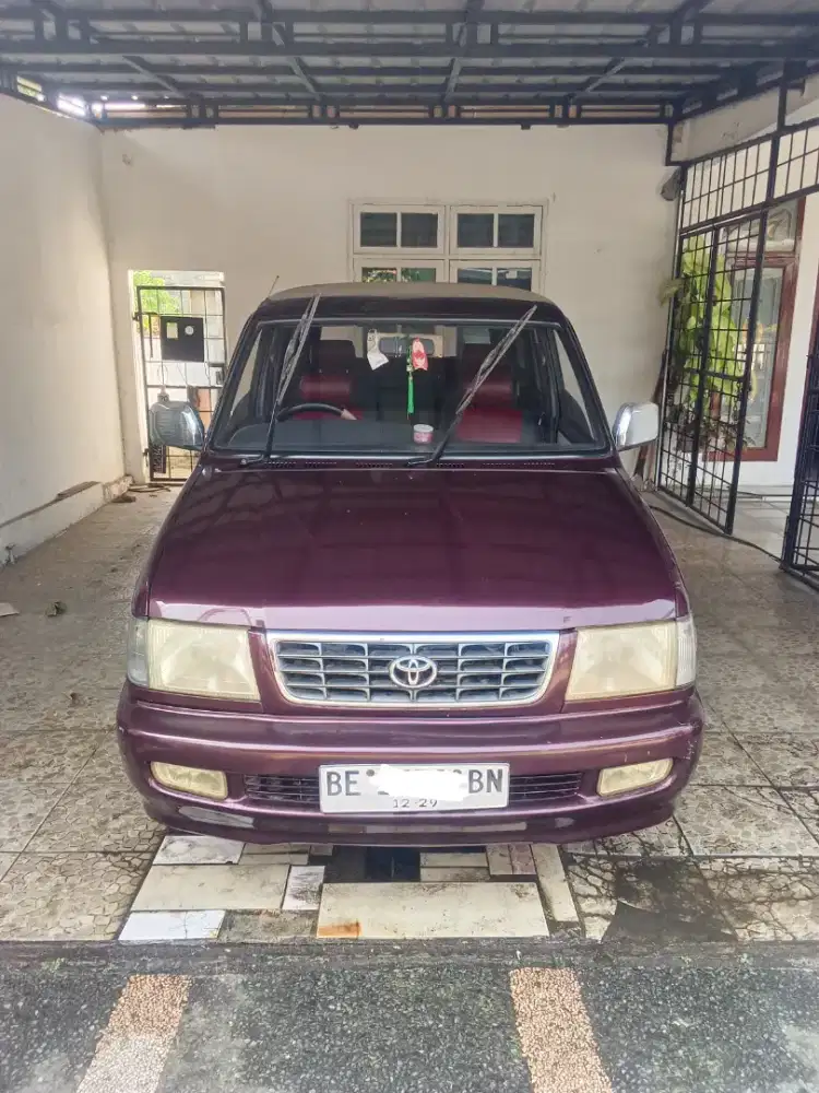 Toyota kijang lgx 1.8
