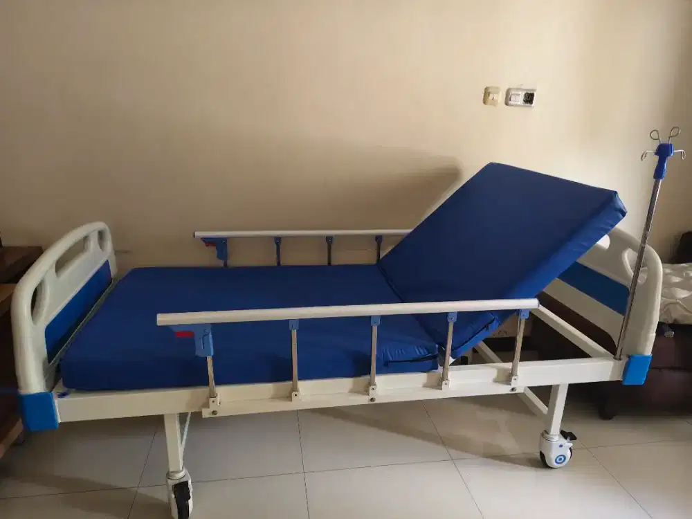 Bed pasien ranjang medis bonus kasur angin