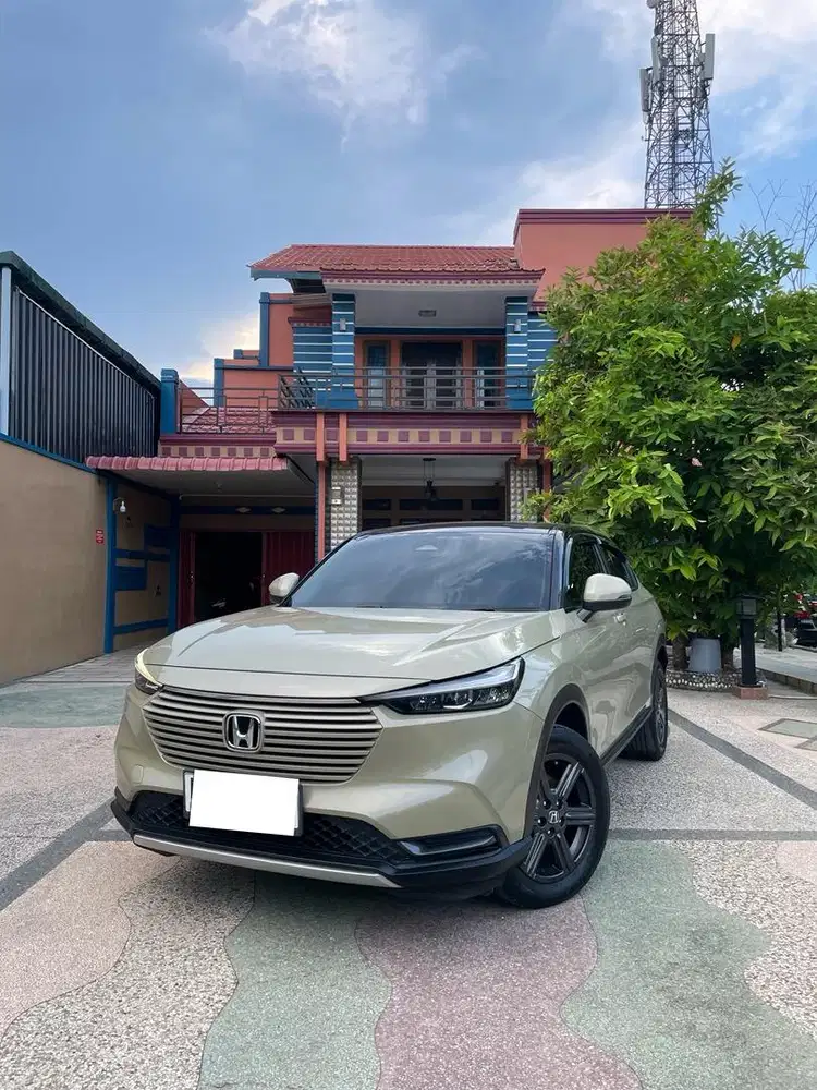 Honda HRV 1.5L 2022 E CVT BROWN