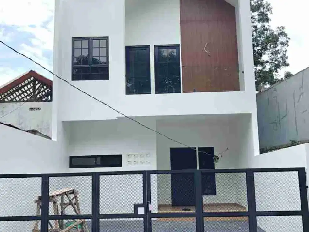 Rumah 2 Lantai, Baru, Kokoh, Asri, Nyaman,SHM di Cinere Estate,SHM