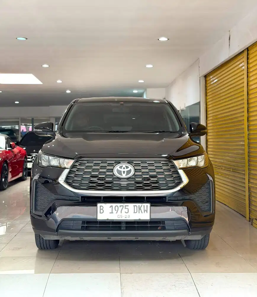 Innova Zenix 2.0 G CVT 2023 May Automatic Hitam Zenix G 2024 Silver AT