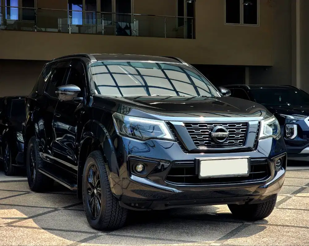 NISSAN TERRA VL FULL SPEC DIESEL AUTOMATIC 2018 BLACK