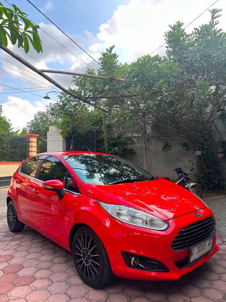 Ford Fiesta 1.5L 4x2 AT-S Facelift NIK 2013 Pemakaian 2014