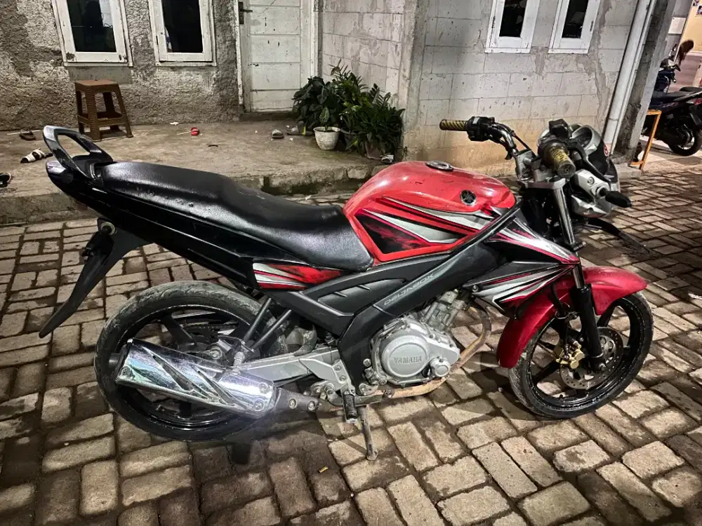 Jual mtr Vixion 2011 ss lengkap