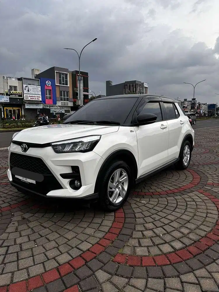 Toyota Raize G 1.2 Two Tone Matic 2023 Putih TDP 10jt Istimewa Low KM