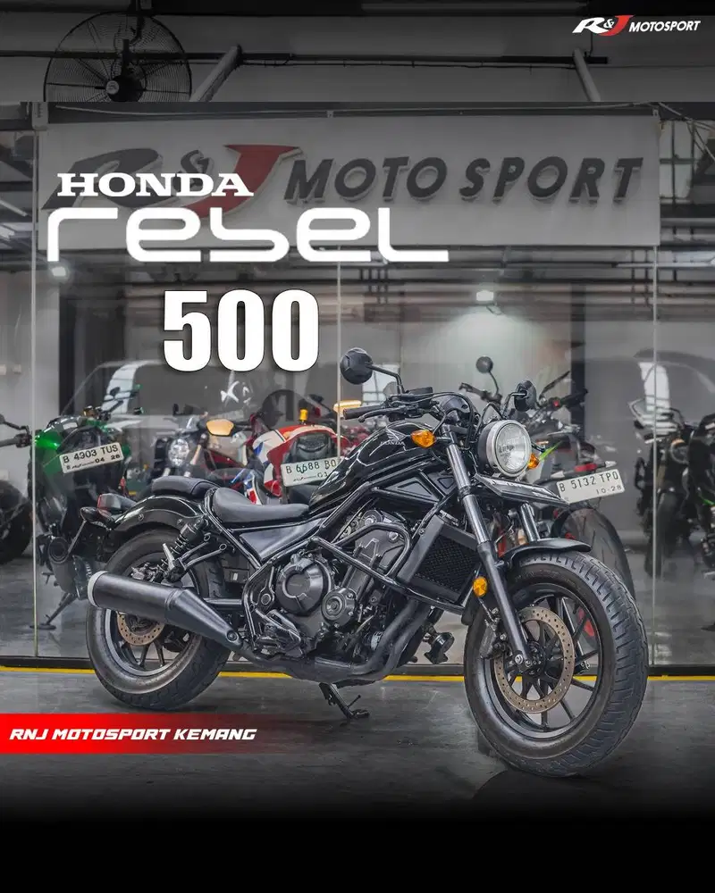 Honda Rebel 500 cc 2017 Km 26.000an warna Hitam Knalpot Original