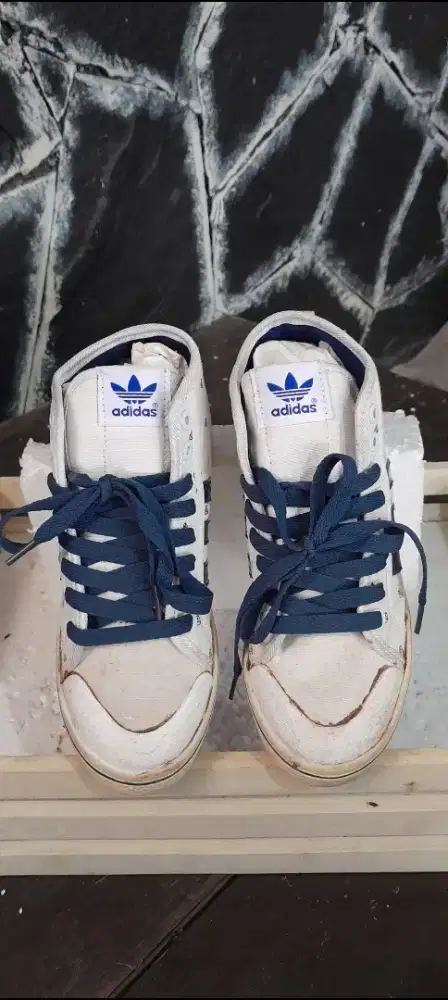 Sepatu Adidas Diamond