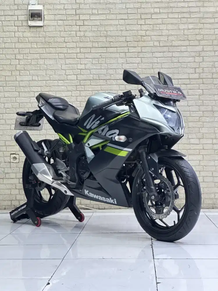MOTOR SPORT 250cc HARGA TERJANGKAU . KAWASAKI NINJA SL MONO 2019