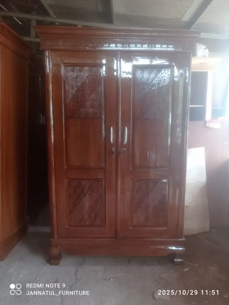 Lemari jati pintu 2 swing