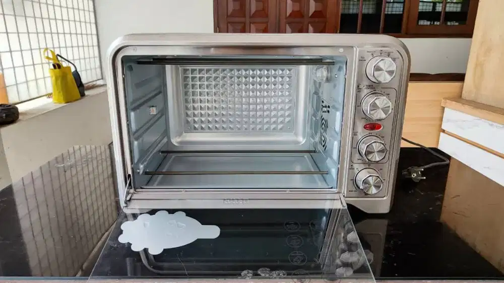 Oven Listrik Mito Tipe MO 888