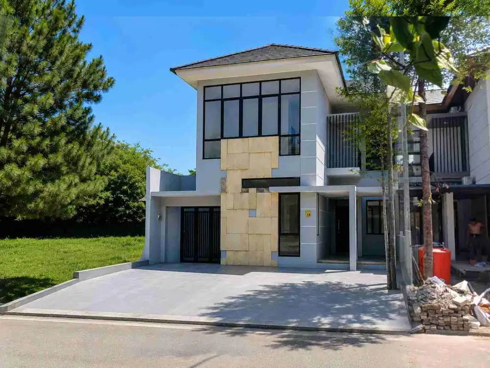 Rumah Cantik 2 Lantai Luas 180m dlm Cluster Sentul City Jual Murah BU