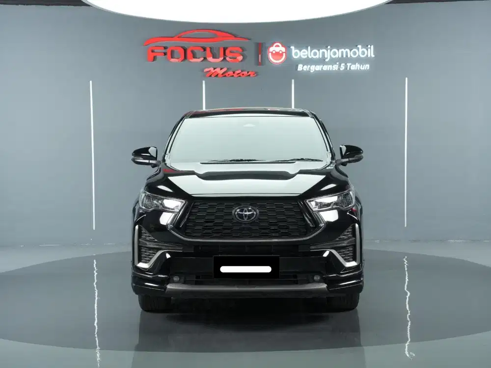 Km 36rb toyota kijang innova zenix q hybrid modelista tss 2024 hitam