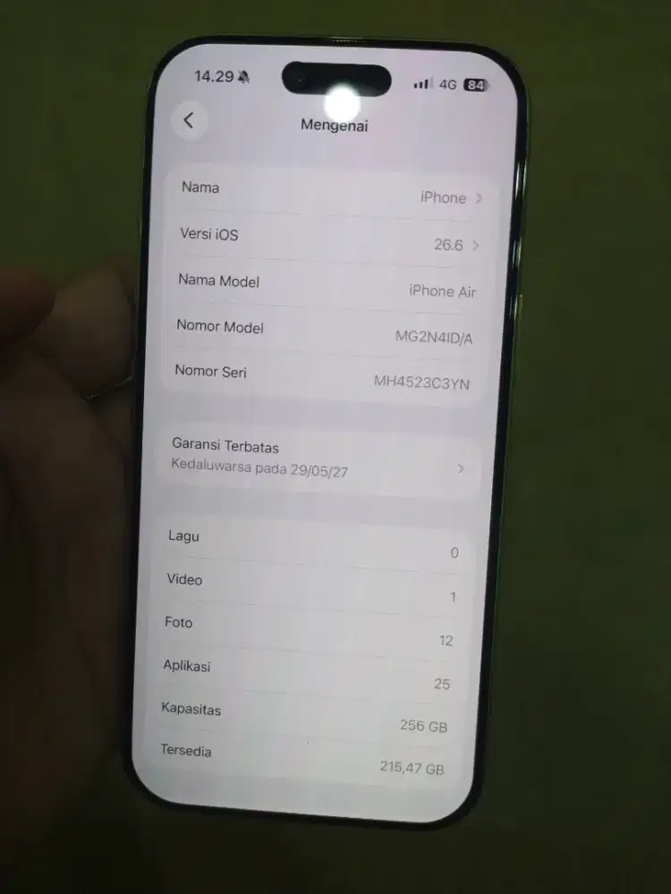 iPhone Air 256gb Gold second like new