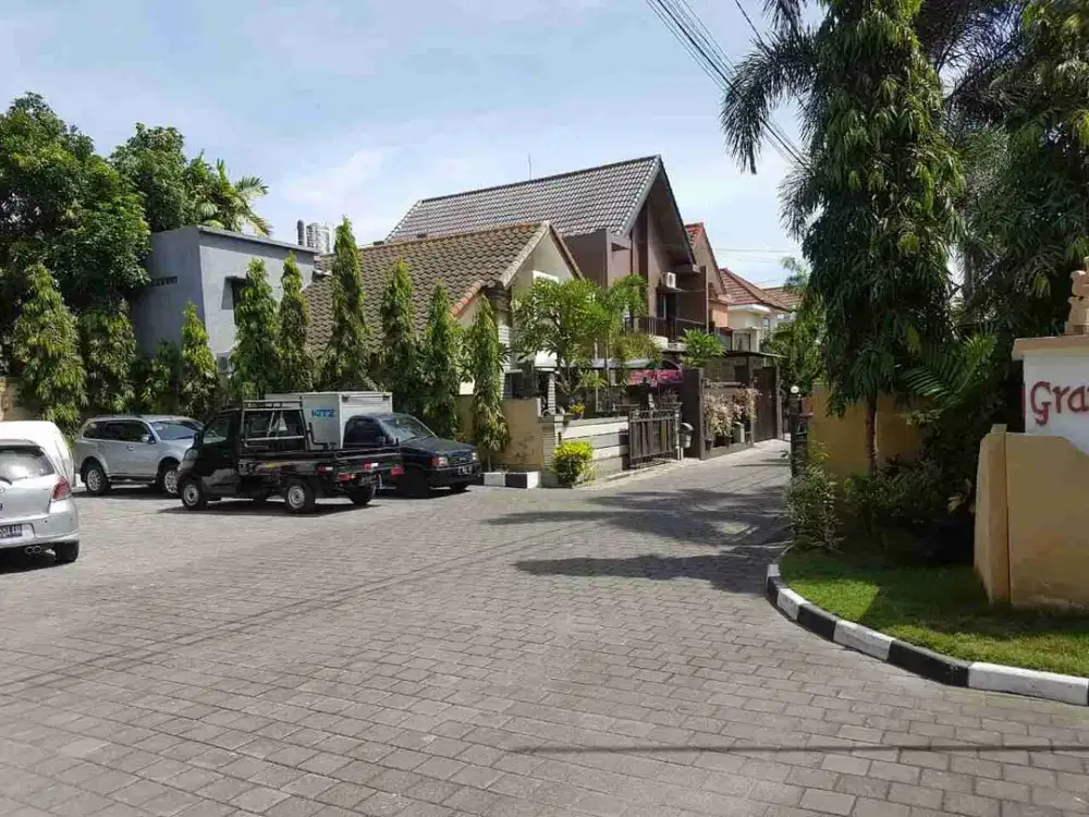 rumah lantai 2 suwung
