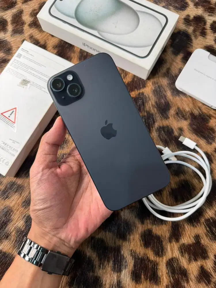 iPhone 15 Plus 128GB BH87 Resmi (Black)