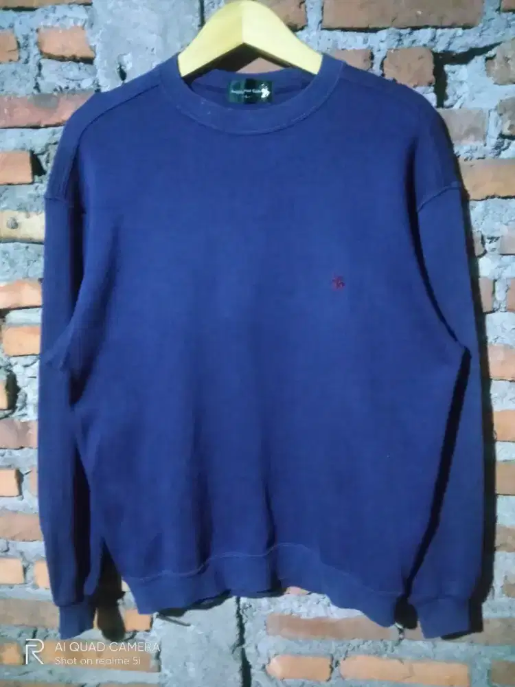 Crewneck mirip polo