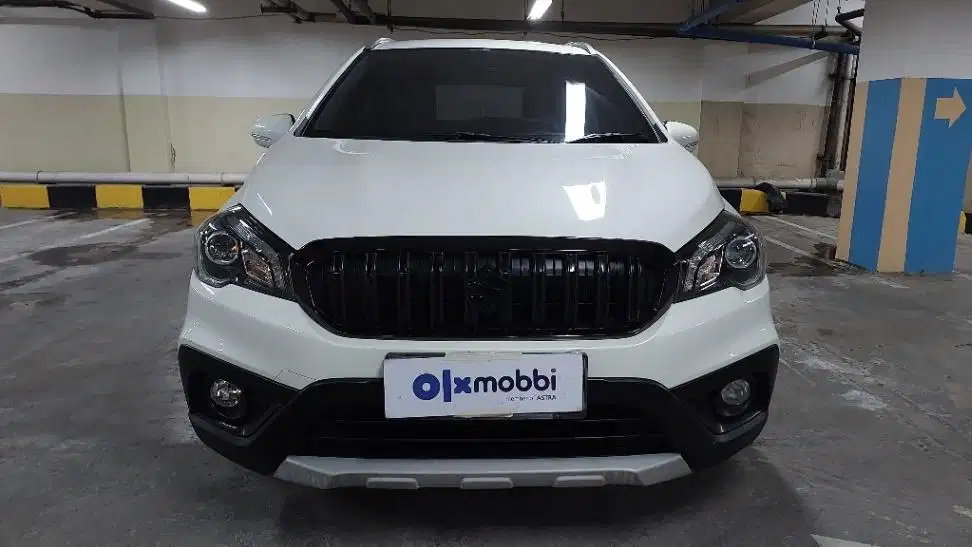 DP MURAH Suzuki SX4 1.5 S-Cross Bensin-MT 2018  CSYXB