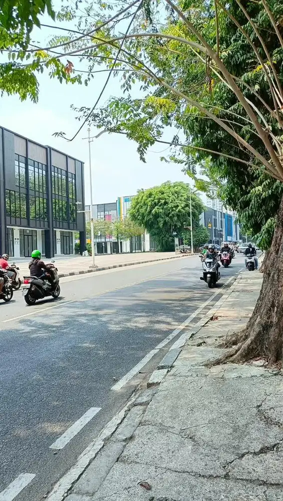 Di jual tanah dan bangunan di pinggir jalan utama fatmawati jaksel